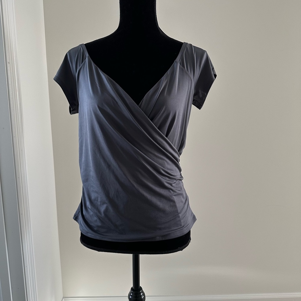 Women’s Express Gray Short Sleeve Crossover Tee